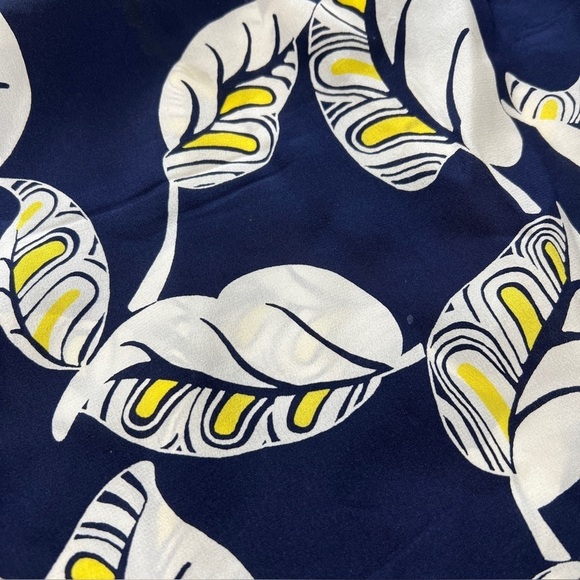 J CREW CAMISOLE 2 100% SILK SPAGHETTI STRAPS RACERBACK FLORAL FEMININE SLINKY - Picture 4 of 9